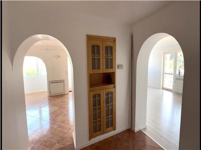 Apartament Luna 4 dormitoare de vanzare